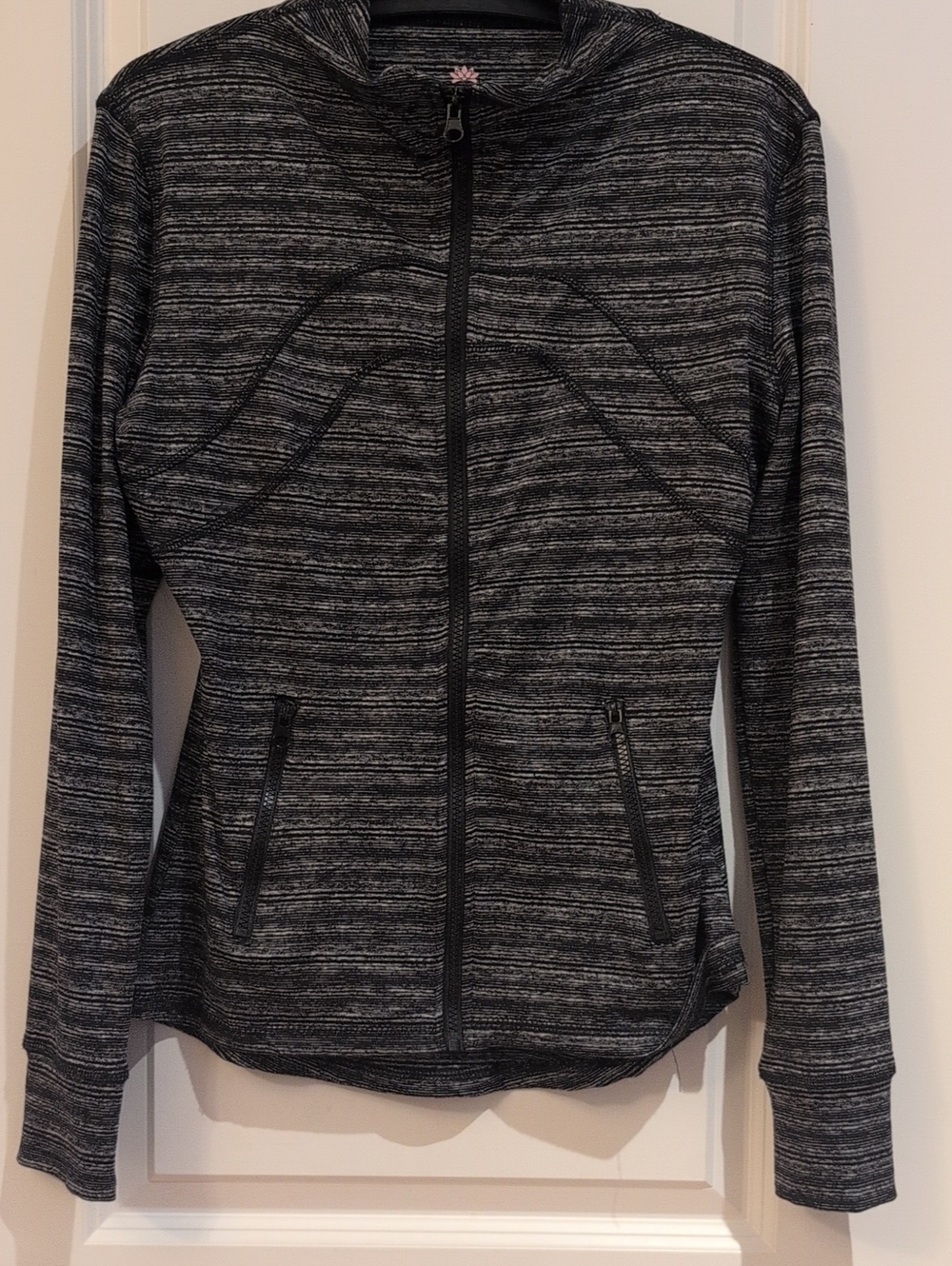 Urban Behavior ENERGI Women's Heathered Black Full-Zip Hoodie Jacket - M